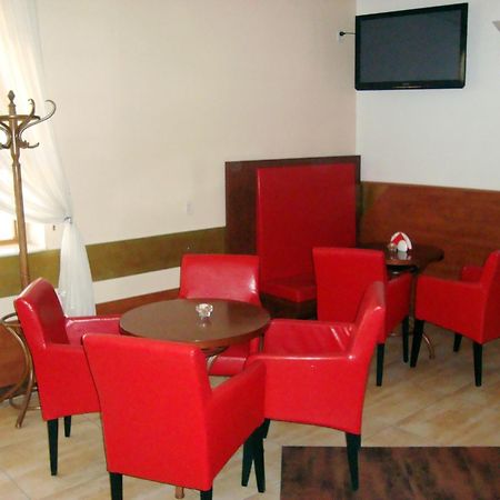 Motel Zacisze Łomża Buitenkant foto