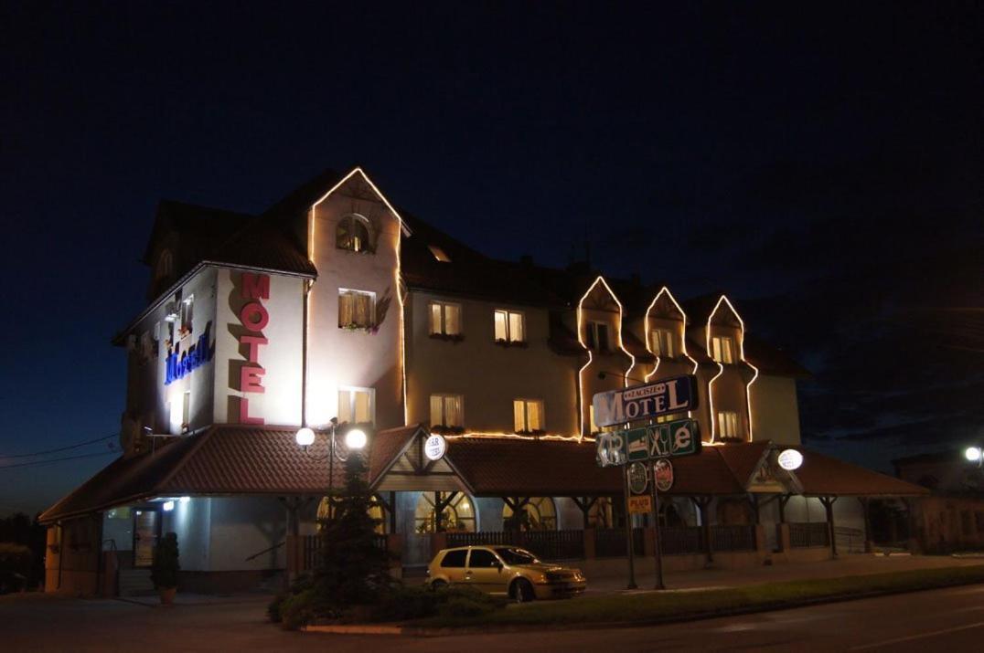Motel Zacisze Łomża Buitenkant foto